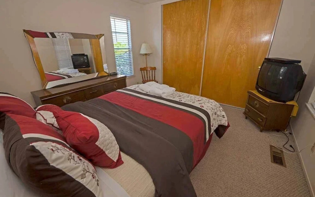 2074 Traverse Court
