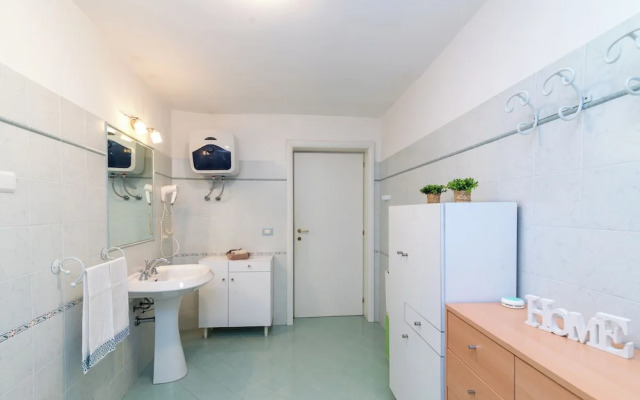 Appartamento Levante With Shared Pool