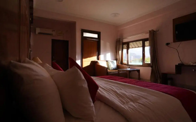 Hr Dukes Den Resort