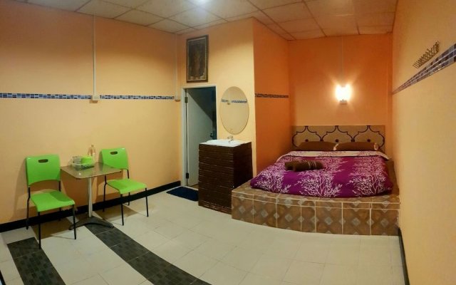 Ingpha Room for rent