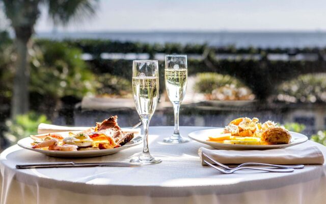 Grand Galvez Resort, Autograph Collection