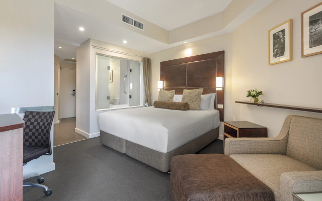 Amora Herencia Riverwalk Melbourne