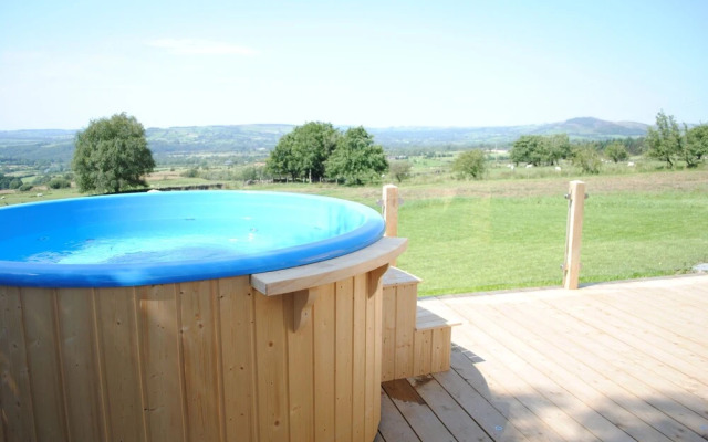 The Lodge at Brambles Farm