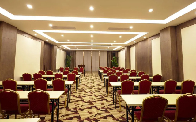 Jinyue Tangchi Hotel Xiangxie Qintai