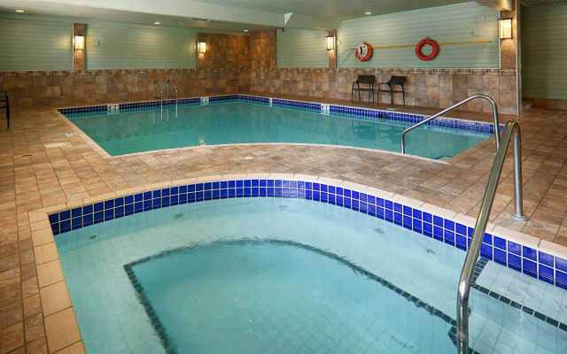 Best Western Plus Langley Inn
