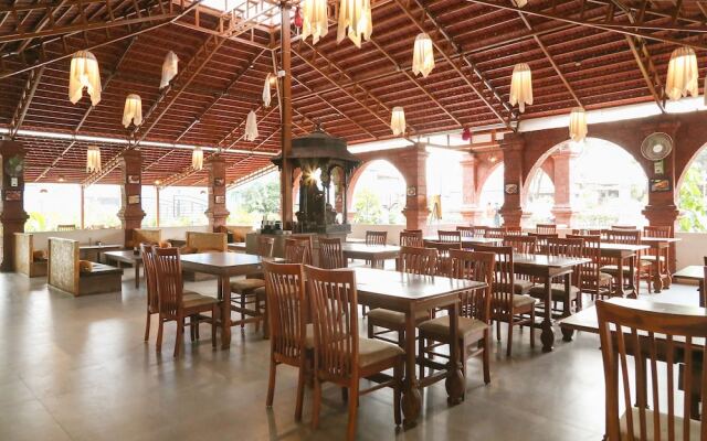 OYO 16138 Raj Palace