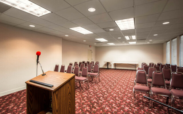 Econo Lodge and Conference Center