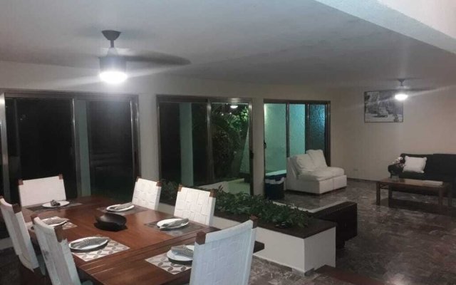 Casa Quetzal Cancun - 4 Br Home