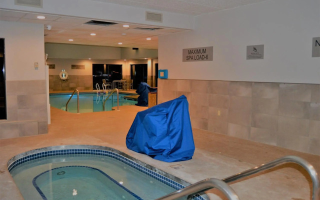 Country Inn & Suites by Radisson, La Crosse, WI