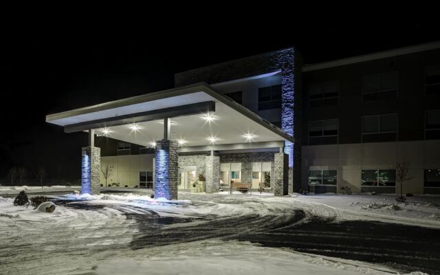 Holiday Inn Express & Suites Coldwater