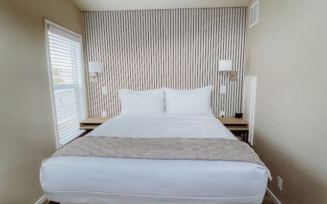 Flying Flags Avila Beach