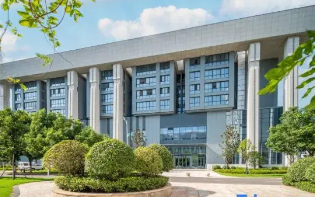 Rose Hotel (Nanyang Zhangheng Avenue Municipal Government Store)