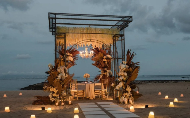 The Royal Santrian Serenity Villas By The Sea