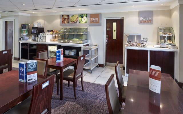 Holiday Inn Express Glenrothes by IHG