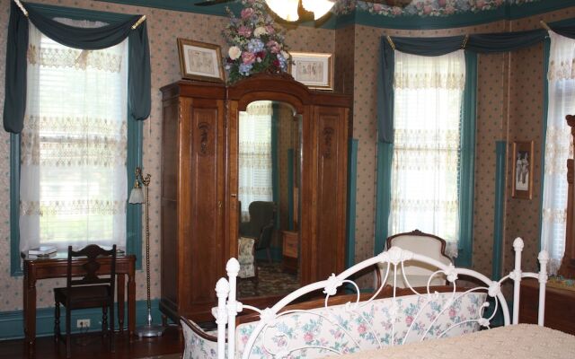 McFarlin House B&B