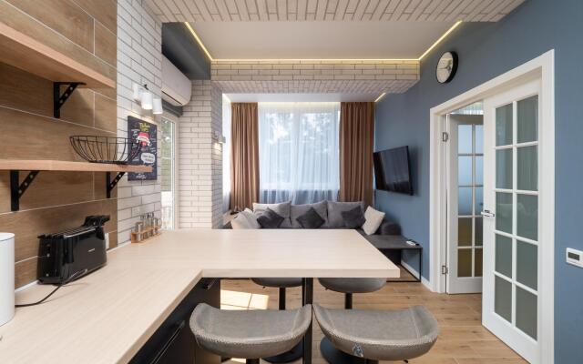 Apartments on 17/7 Tsvetochnaya Street