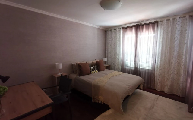 Seaside Escape - 3 Bedroom Apartment Sleeps 6