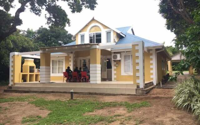 Caribbean Estates Villa & Apt