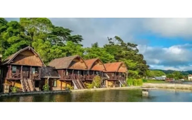 Batur Lakeside Huts