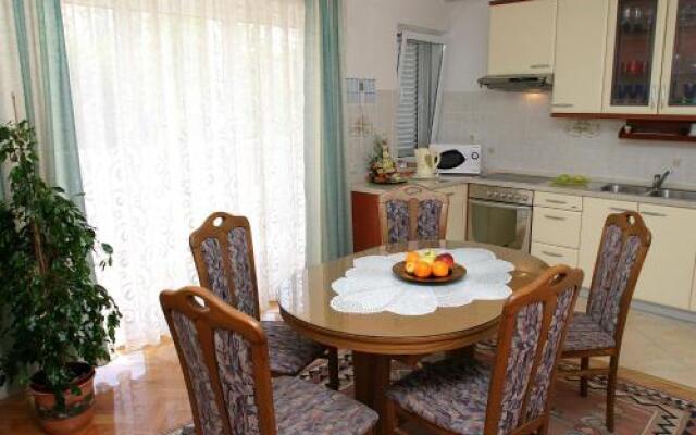 Apartments Belas