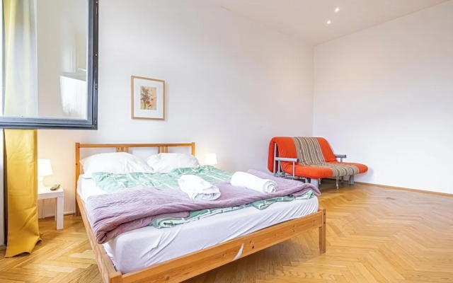 Cozy Room Near U6 Dresdner Subway Line