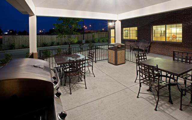 Candlewood Suites Lexington by IHG