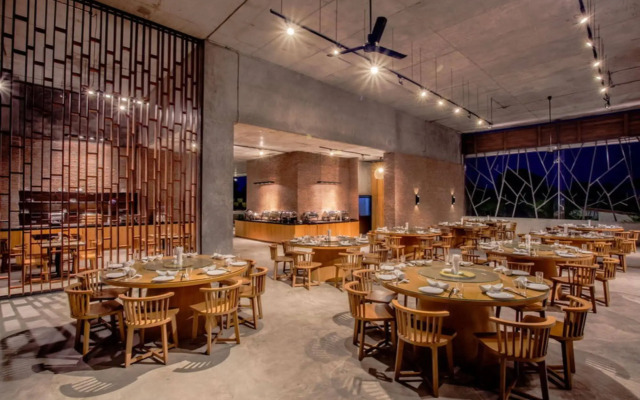 Sea Two Pool Villa Resort