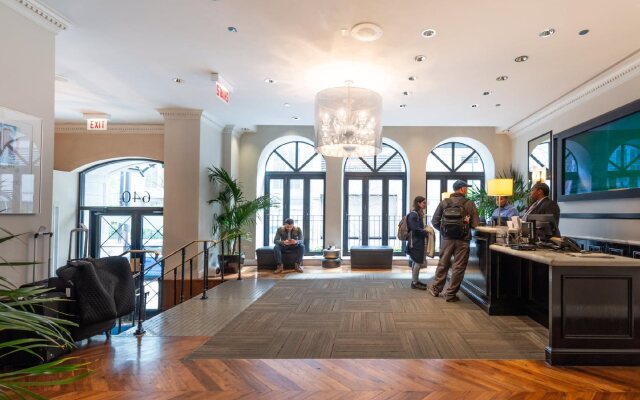 Holiday Inn Express Chicago - Magnificent Mile by IHG