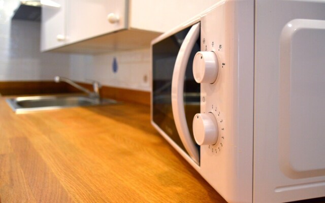 St. Francisco Flat with City Views