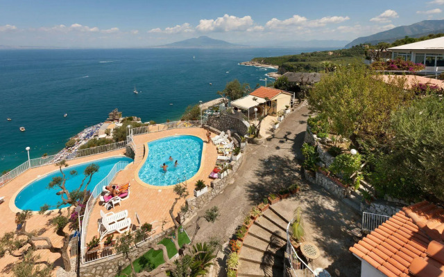 Villaggio Villa Lubrense
