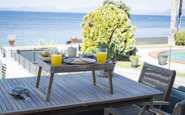 Theros Suites