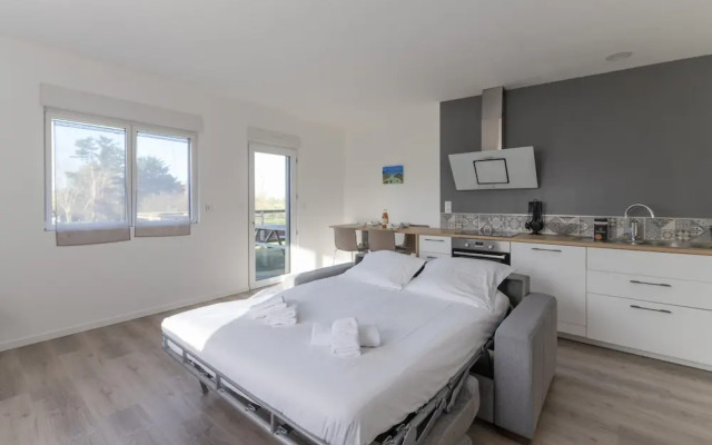 Apartment in Ploudalmezeau Near Treompan Beach