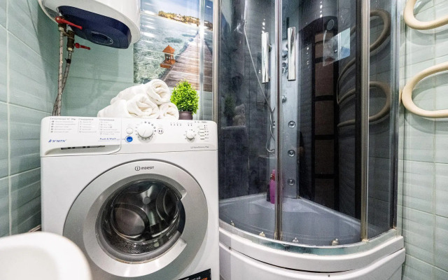 Пять Звезд на улице Сони Кривой 55