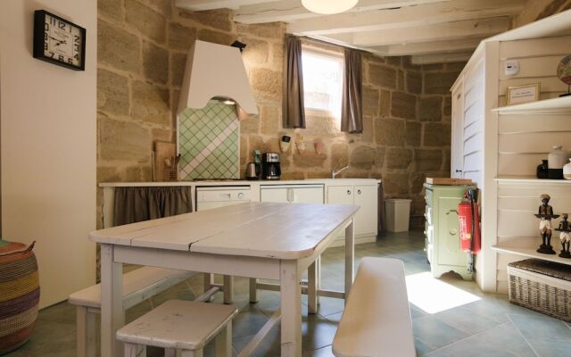 Lush Mansion in Lacapelle-marival With Jacuzzi