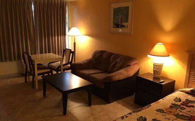 Tropical Inn Palm Bay