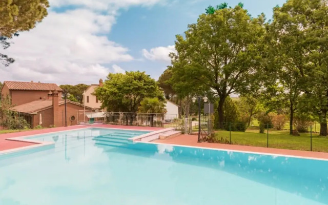 Thyme apt With Shared Pool