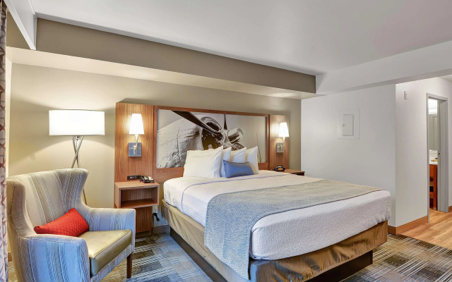 Executive Residency by Best Western Navigator Inn & Suites