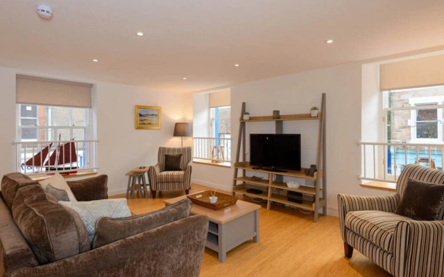 Curlew - Double Upper Apartment