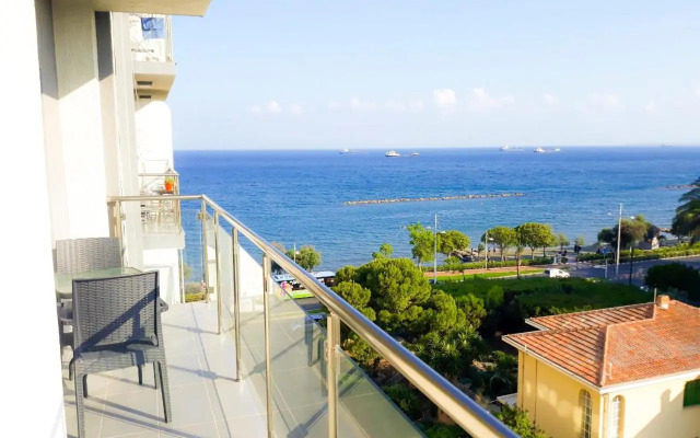 Thalassa Sea View Suite