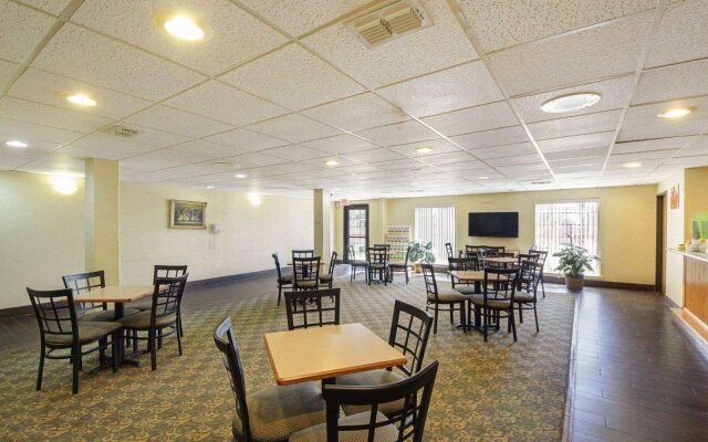 Americas Best Value Inn Pharr