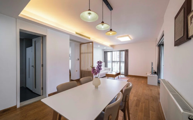 Tyms 3BR 2BA Apt Near Metro