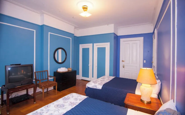 Saint Nicholas Inn