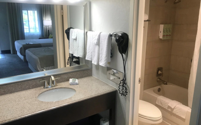 SureStay InnSuites Phoenix Hotel & Suites by Best Western