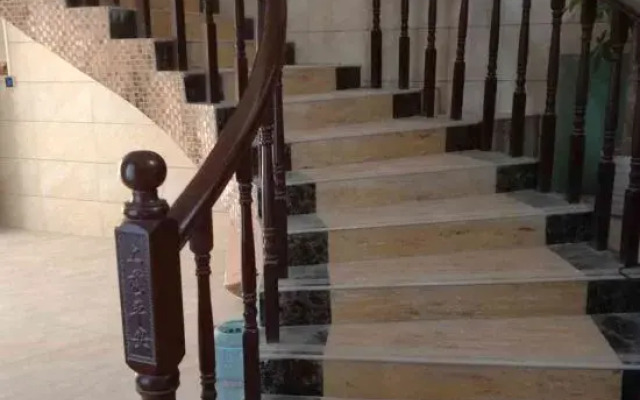 Maoming Qingfeng Apartment