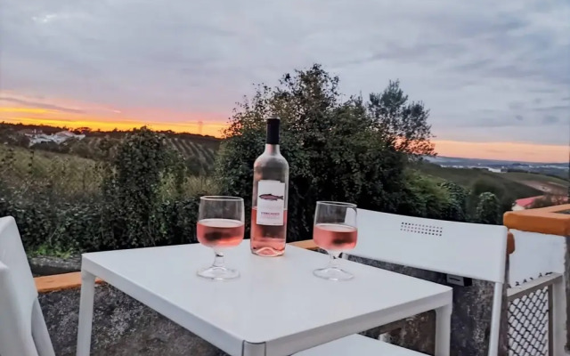 Cozy Vacation Rental in Peaceful Peral, Portugal
