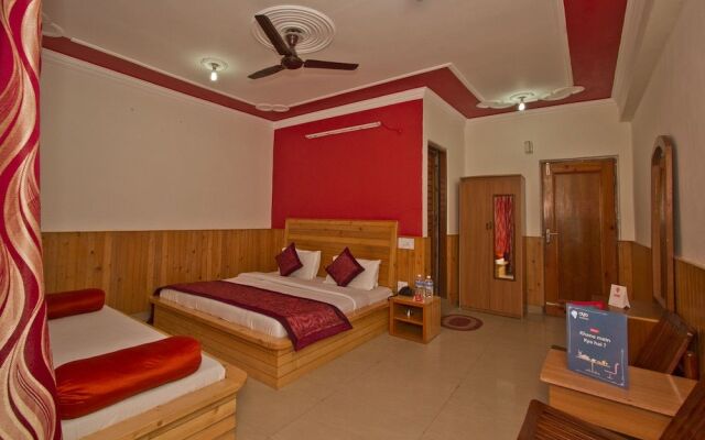 OYO 4605 Hotel Aakarsh