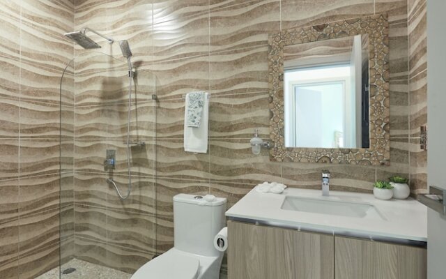 Sunset Blvd 9A - 3 Br Condo