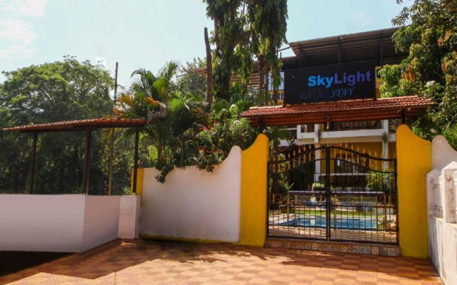 Hotel Sky Light Royal Stay
