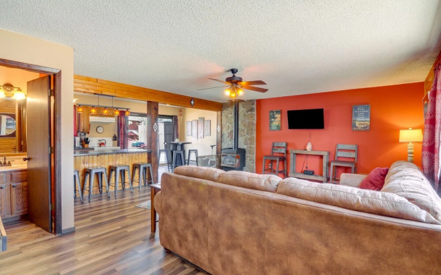 Pet-friendly Pagosa Springs Retreat w/ Patio!