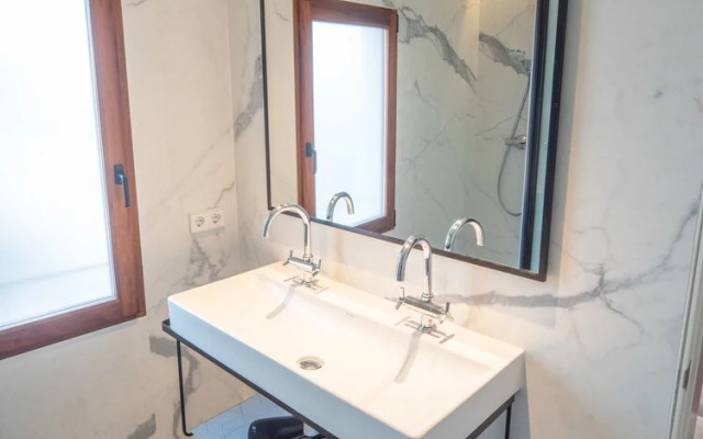 Es Palauet 1 Suites Apartment